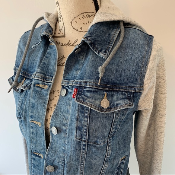 Levi’s Hybrid Denim Jacket - Picture 5 of 14